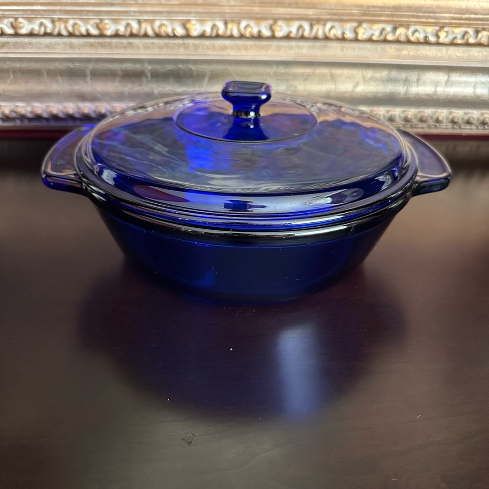 Vintage 2Qt.  Cobalt Blue Anchor & Hocking Covered Casserole Ovenware